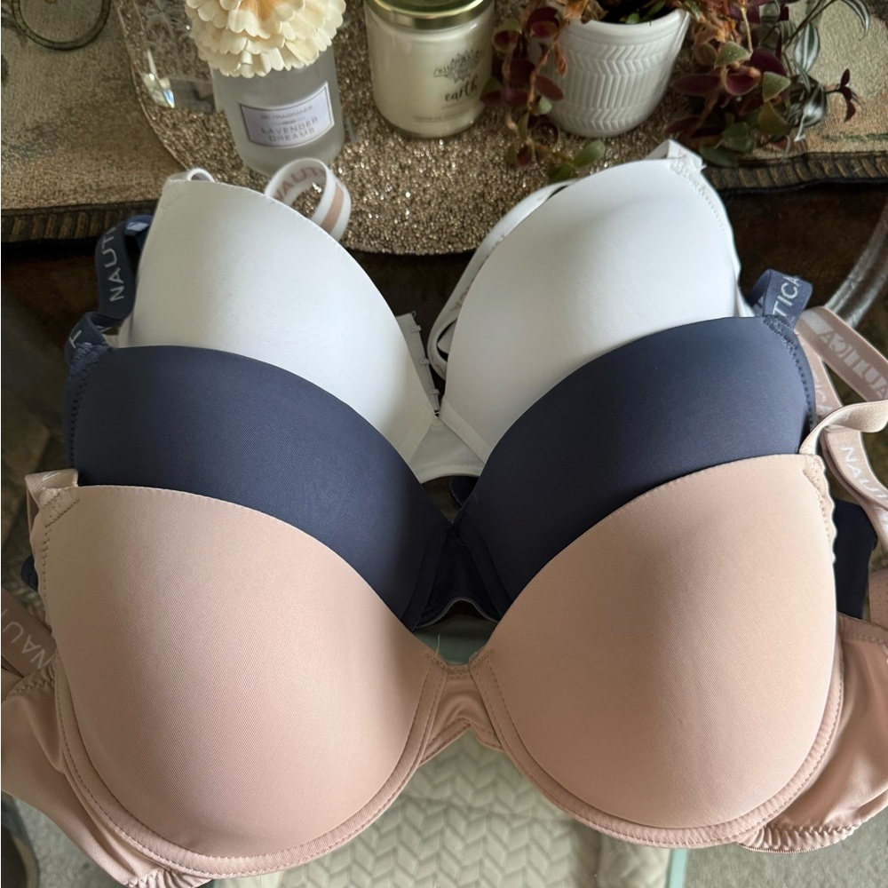 Nautica T-Shirt Bra Set White and Blue Bundle